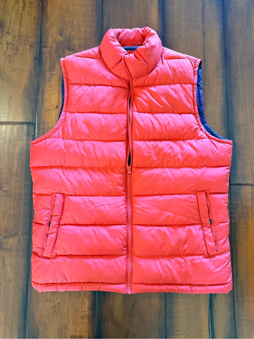 GAP Quilted Puffer Vest in Bold Red